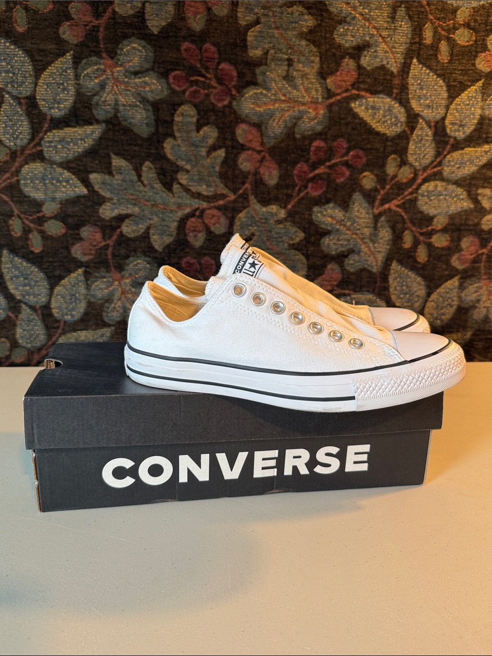 Converse White Low-Profile Slip-On Canvas Sneaker Size Women’s 9